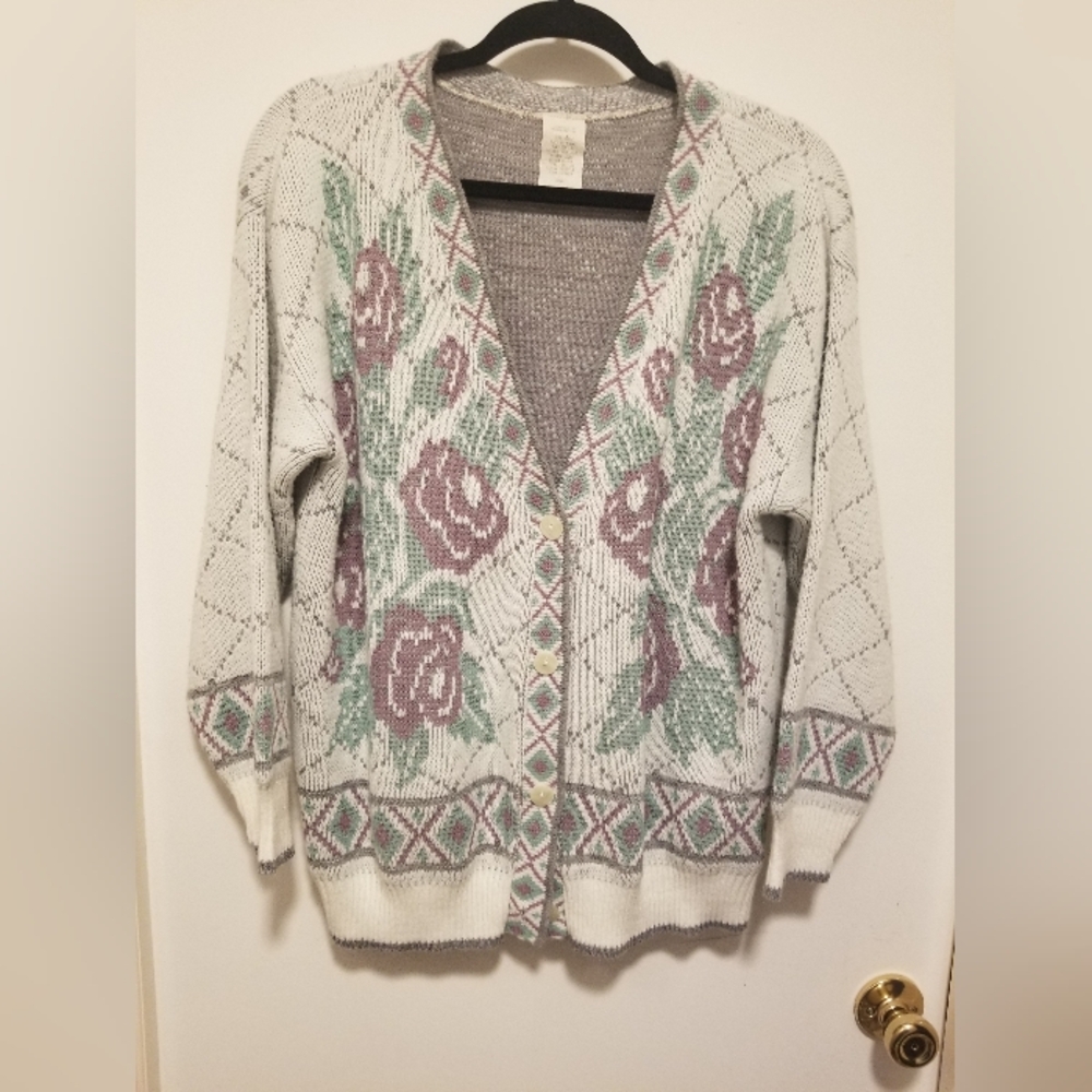 CARDIGAN SWEATER SIZE LARGE